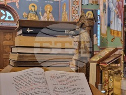 Ловеч - храм „Св. св. Кирил и Методий“ - Рождество Христово - света литургия