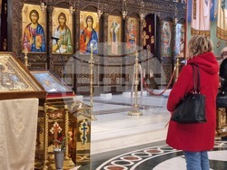 Ловеч - храм „Св. св. Кирил и Методий“ - Рождество Христово - света литургия