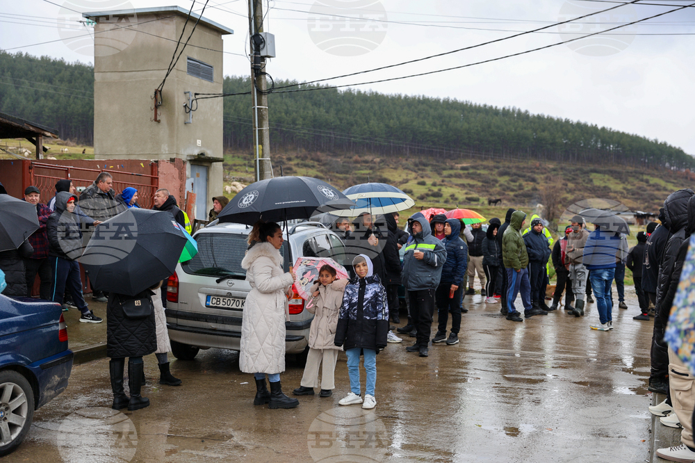 Село Крупник - електрозахранване - протест