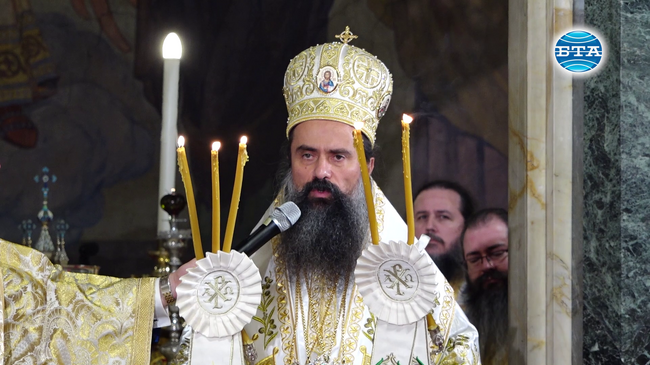 Патриарх Даниил възглави празничната Рождественска света литургия в патриаршеската катедрала "Св. Александър Невски"