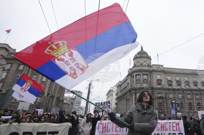 Сръбските студенти протестират пред Съдебната палата в Белград 