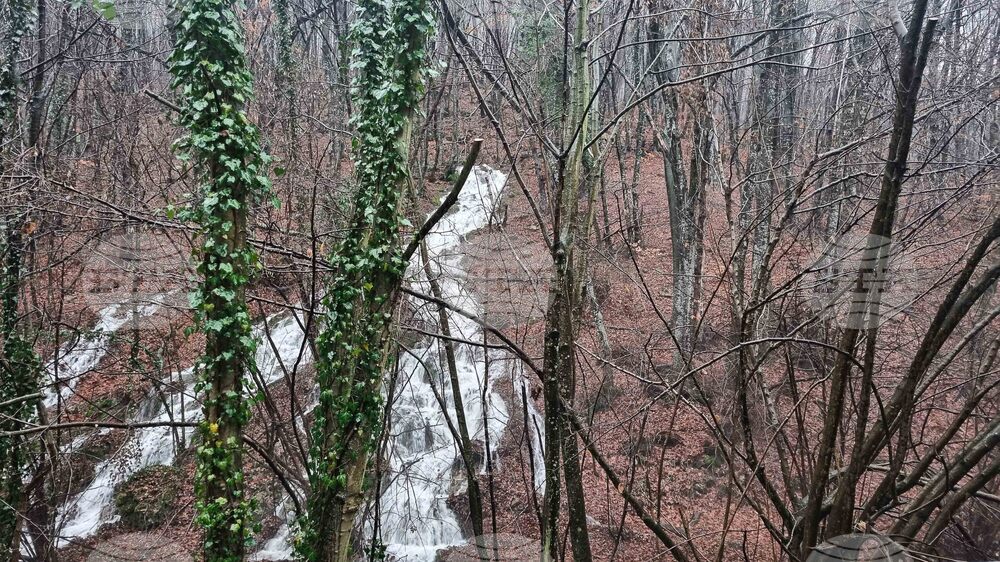 Село Стража - водопад - пълноводие
