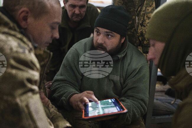 Украйна съобщи, че изпраща резерви за спиране на руското настъпление край Покровск