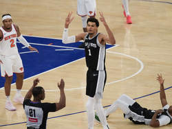 Spurs Knicks Basketball
