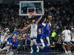Timberwolves Mavericks Basketball