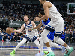 Timberwolves Mavericks Basketball