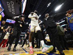 Lakers Warriors Basketball