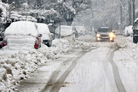Троян - обилен снеговалеж