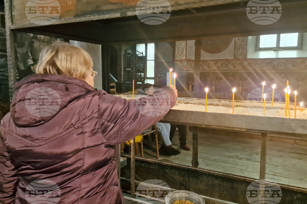 Разград - митрополит Наум - Рождество Христово - света литургия