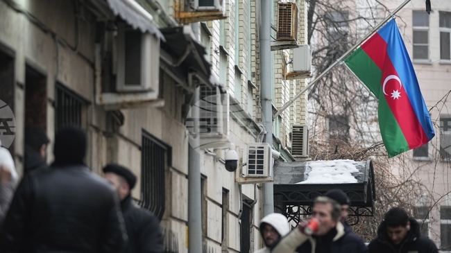 Азербайджан извика руския посланик заради щетите по сградата на полоството при ракетните удари по Киев