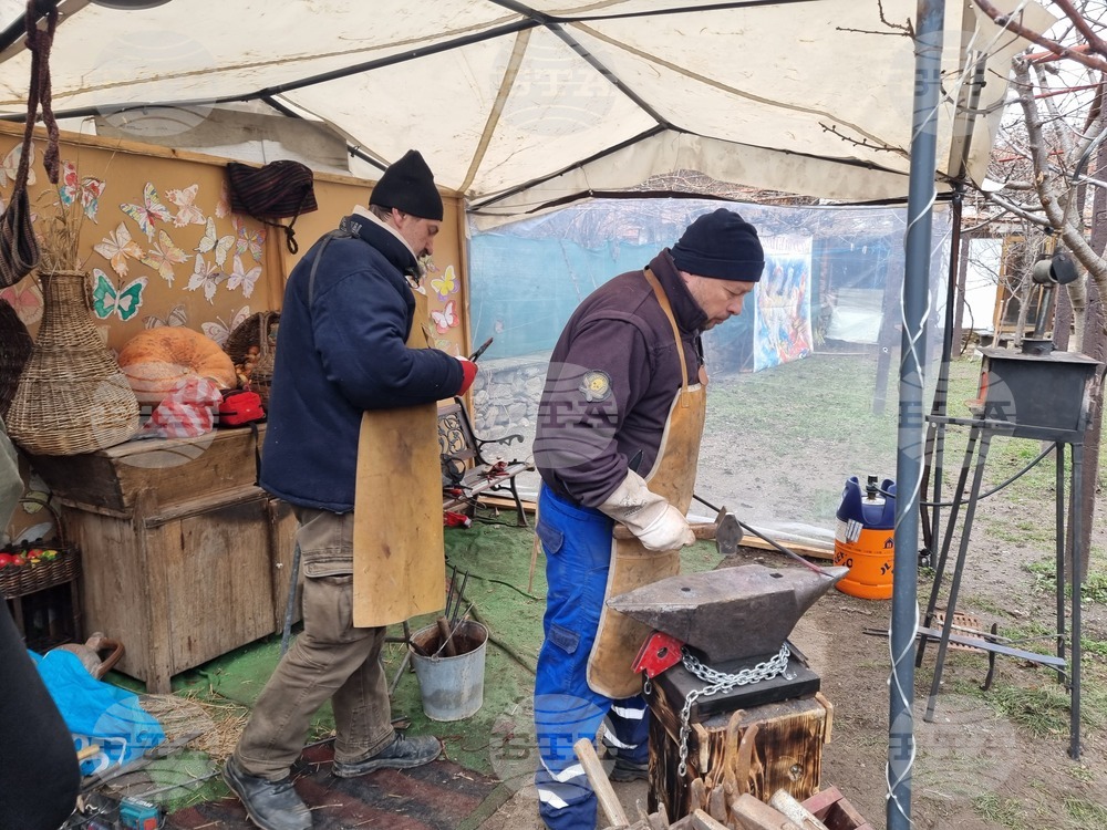Село Раждавица - коледно село - занаяти