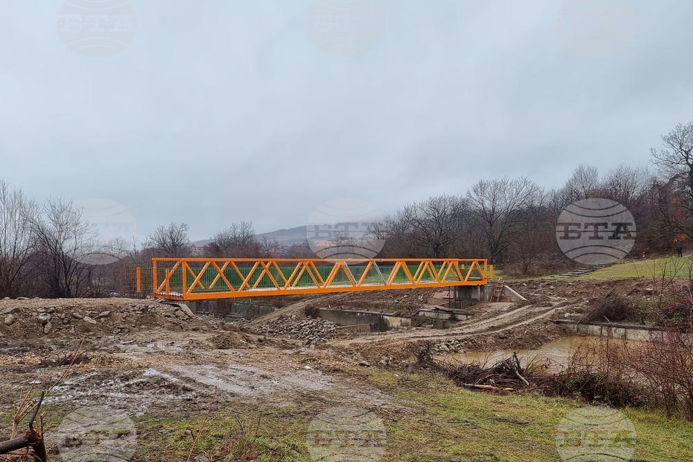 Община Вършец възстановява със средства от държавата два моста над река Ботуня, отнесени при порен дъжд