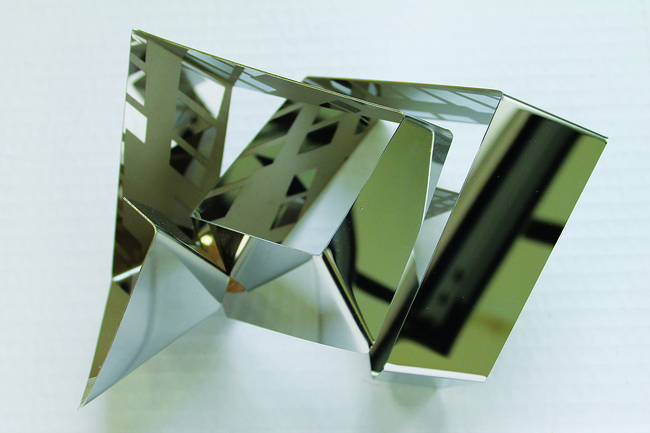 Специалността „Метал“ в Националната художествена академия празнува тридесет и три години с изложба и каталог