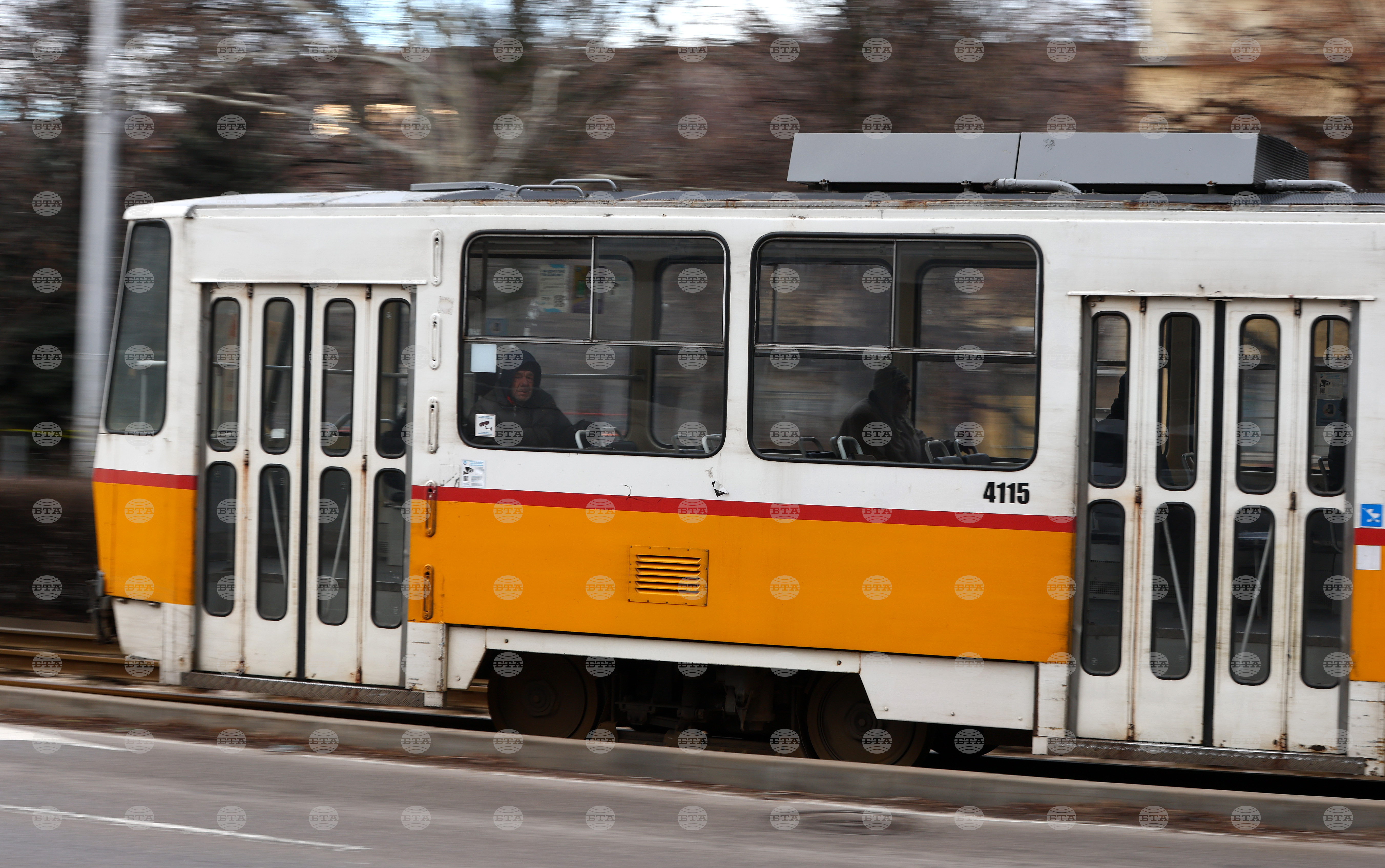 Променя се движението по част от линиите на градския транспорт в София заради ремонт на трамваен релсов път