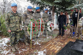 Русе - почит - офицерски кандидат Антон Петров