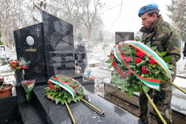 Русе - почит - офицерски кандидат Антон Петров