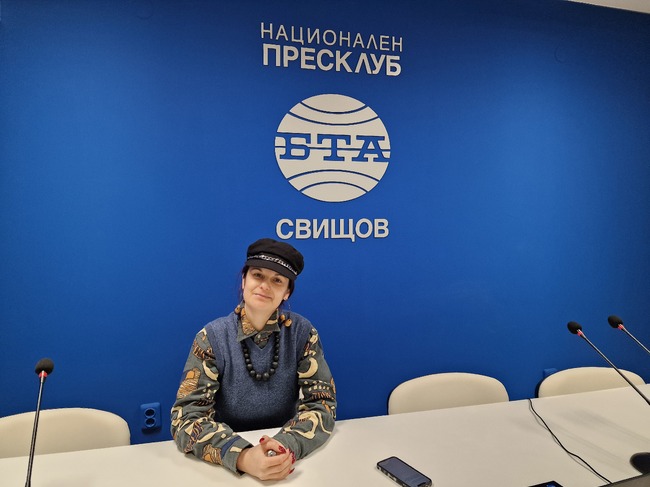 Представяне на сп. ЛИК в Свищов