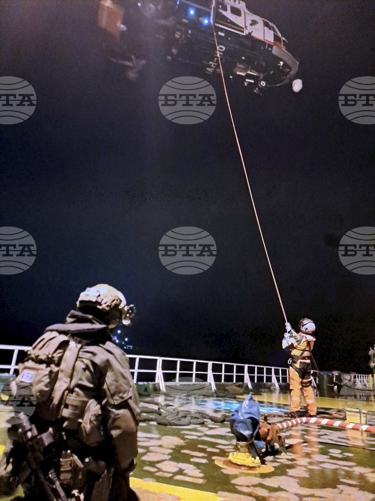 Финландските власти обявиха, че са задържали кораб от Русия във връзка с повреда на подводен кабел