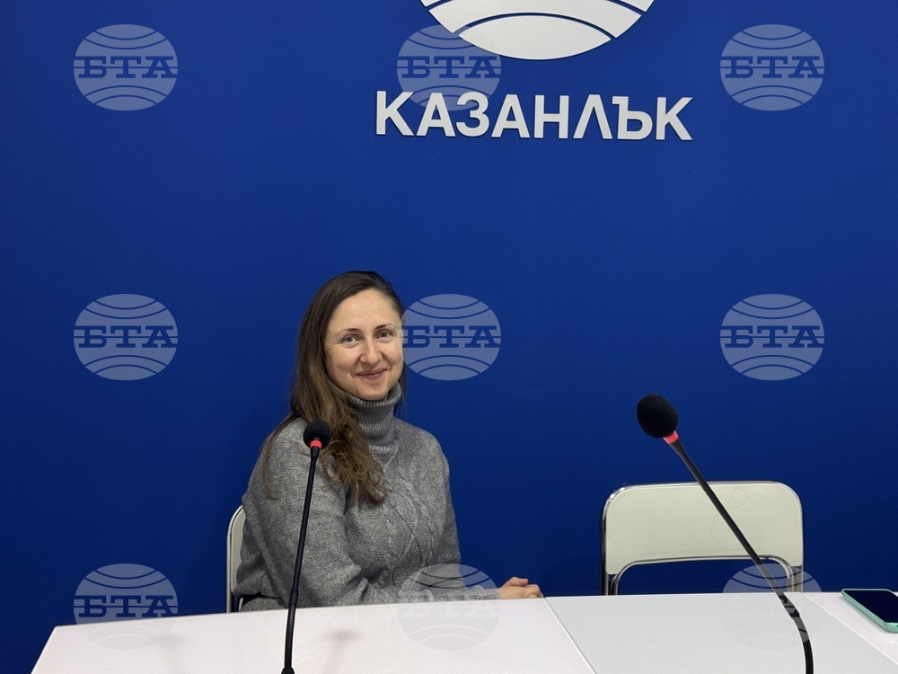 Национален пресклуб на БТА-Казанлък - списание ЛИК - декемврийски брой - представяне