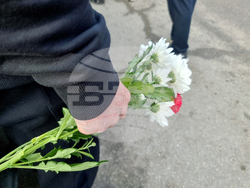 Кюстендил - поднасяне на цветя - пътен инцидент