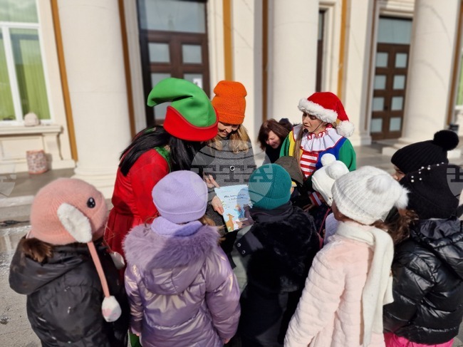 Деца от Перник четоха историята за „Ива, която говори с животните“