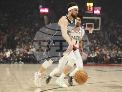 Mavericks Trail Blazers Basketball