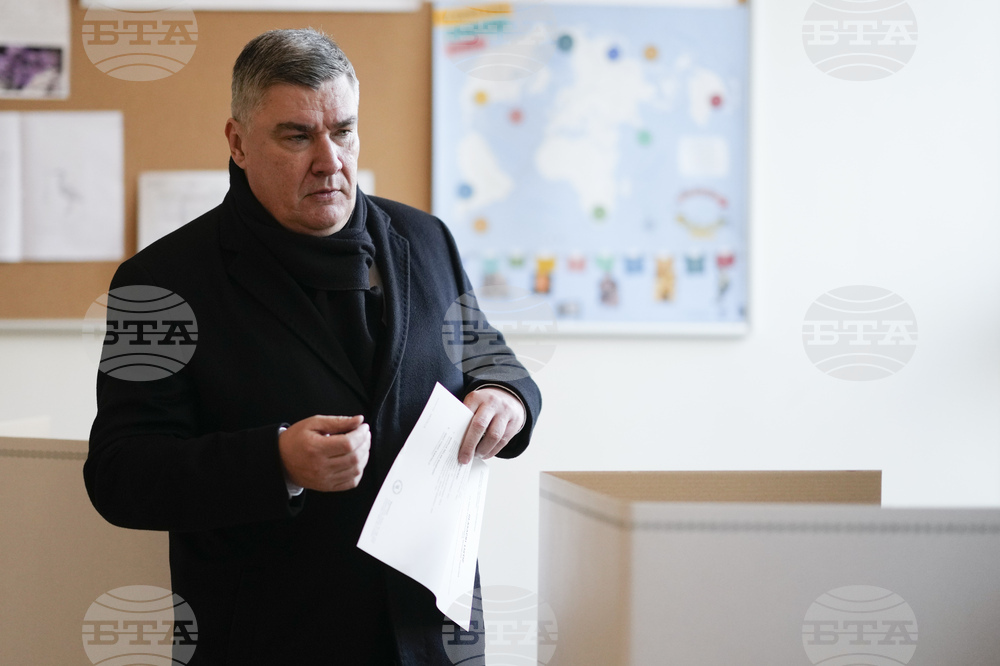 Хърватите гласуват днес на първия кръг на президентските избори