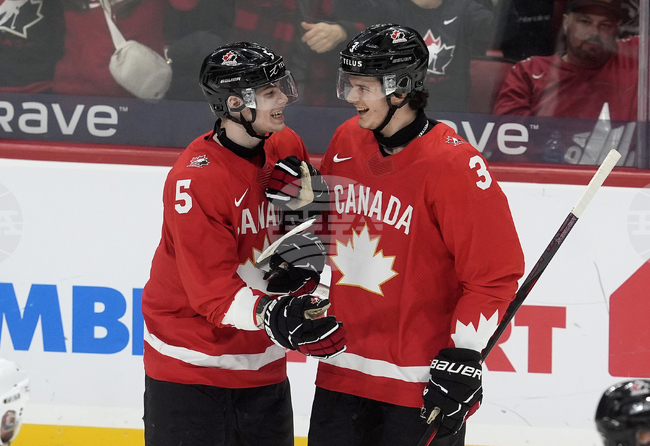 Първа загуба за САЩ на Световното първенство по хокей на лед за младежи, Канада постигна втора победа