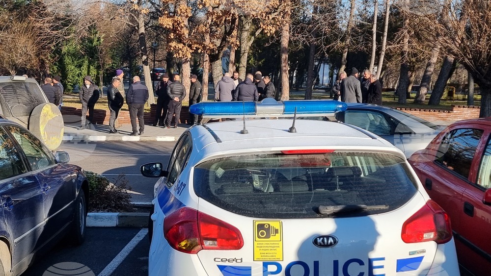 Минерални бани - Община - сграда - сигнал за поставено взривно устройство