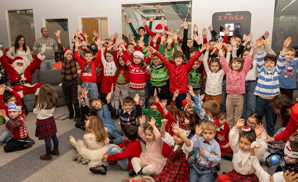 Българското училище в Единбург създаде празнично настроение за своите възпитаници с коледна работилница и базар