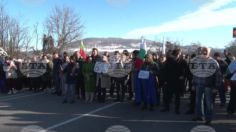 Ловеч - пътен възел "Абланица" - протест - електроснабдяване