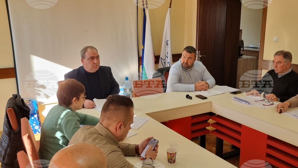 В Община Минерални бани съветниците ще преразгледат решенията си от декември миналата година, след спирането им от областния управител