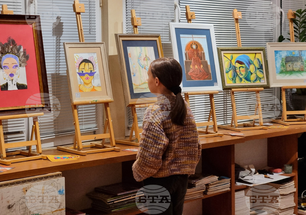 Варна - школа „Дедал“ - годишна среща - сборна изложба