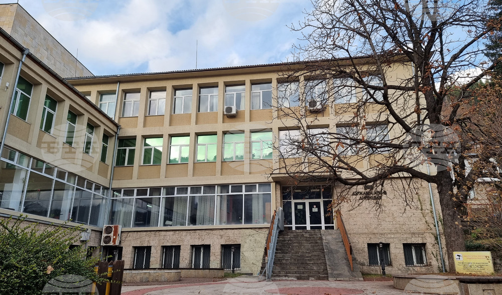 Новата книга на Петър Маринов „С Родопите в сърцето“ ще бъде представена в Държавния архив в Смолян