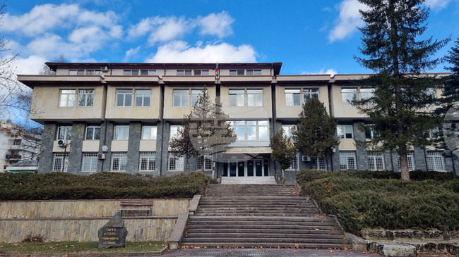 Окръжният съд в Смолян произнесе оправдателна присъда за доставчик на продукти с марихуана