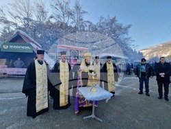Село Забърдо - главен път Асеновград - Чепеларе - молебен