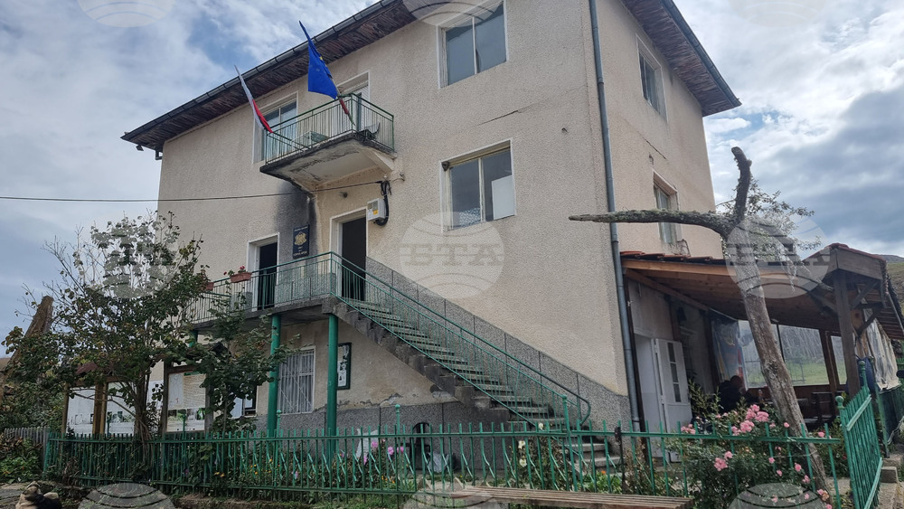 Първите летни туристи тръгнаха по офроуд маршрут през границата при Горна Арда