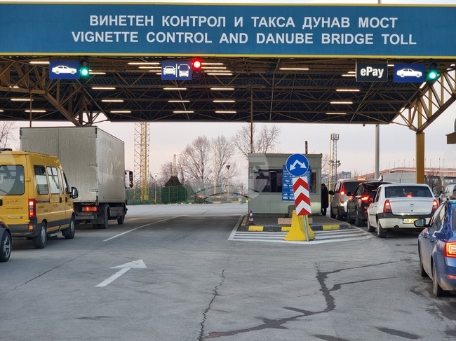 Вътрешните министри на България и Румъния ще отбележат заедно на Нова година пълноправното членство на двете страни в Шенген на "Дунав мост" при Русе-Гюргево