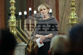 Централна Софийска синагога - запалването на шестата свещ на Ханука - церемония