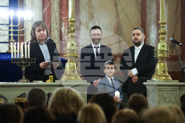 Централна Софийска синагога - запалването на шестата свещ на Ханука - церемония