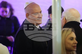 Централна Софийска синагога - запалването на шестата свещ на Ханука - церемония