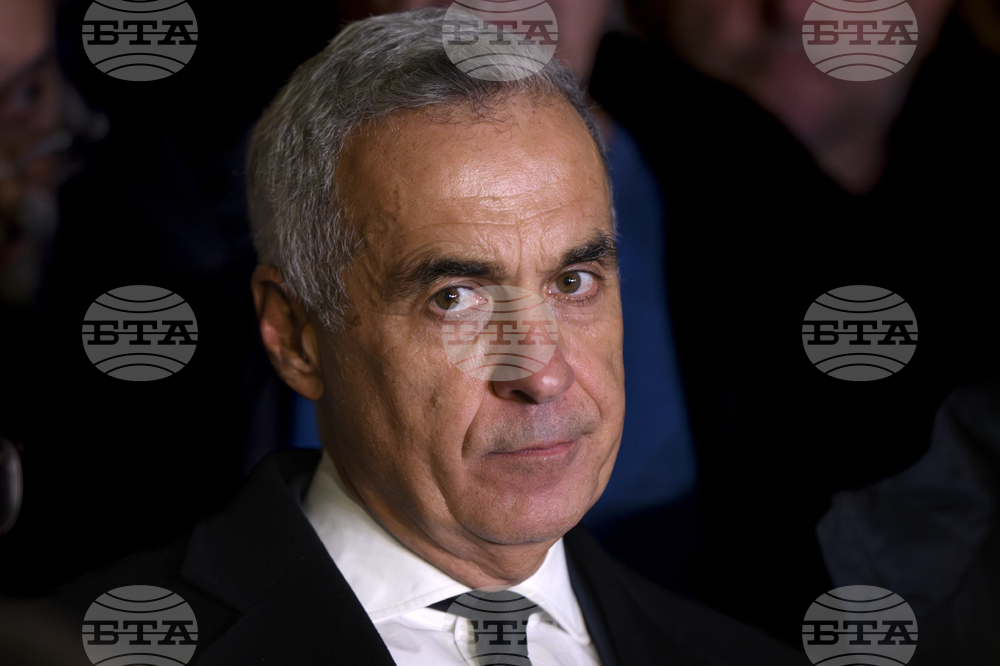 Бившият кандидат за президент на Румъния Калин Джорджеску е задържан от полицията