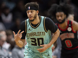 Bulls Hornets Basketball