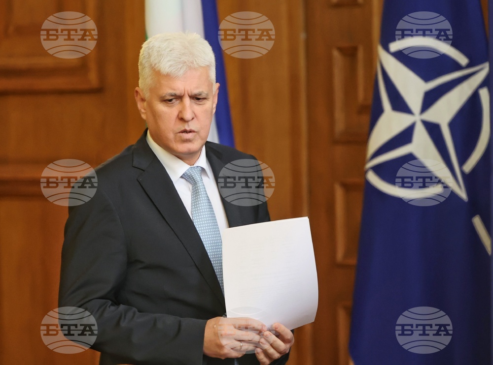 МО - ръководство - пресконференция - Димитър Стоянов
