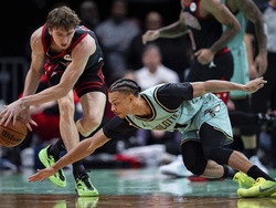 Bulls Hornets Basketball