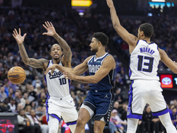 Mavericks Kings Basketball