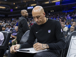Mavericks Kings Basketball