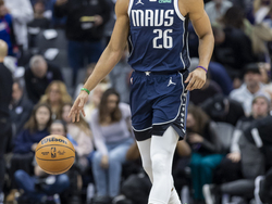Mavericks Kings Basketball