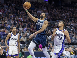 Mavericks Kings Basketball