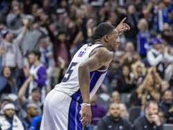 Mavericks Kings Basketball